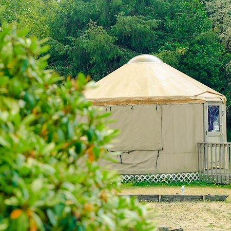 Long Beach Camping Resort Yurt 8 Oceanview 객실 사진